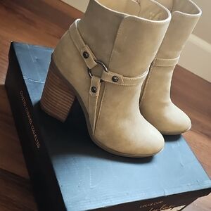 Lulu's Tan Ankle Boots